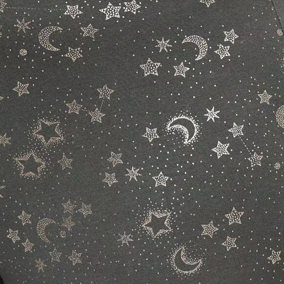 ❤️NWT VINTAGE TORRID LEGGING - SPARKLY STARS MOON CELESTIAL PRINT - PLUS SIZE - Picture 2 of 10